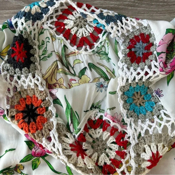 V Neck Kaftan Ruffle Sleeve Crochet Trim Bohemian Top With Fringe - Picture 6 of 13